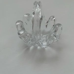 Crystal Clear Hand Crafted Art
Glass Mini Basket 3inch